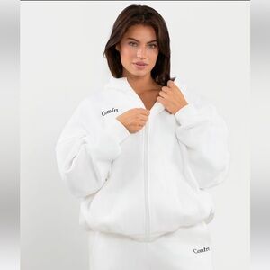 Comfrt Cloud Zip Hoodie